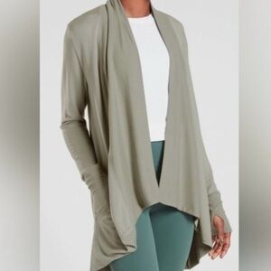 Athleta Nirvana sage green wrap NWT size small